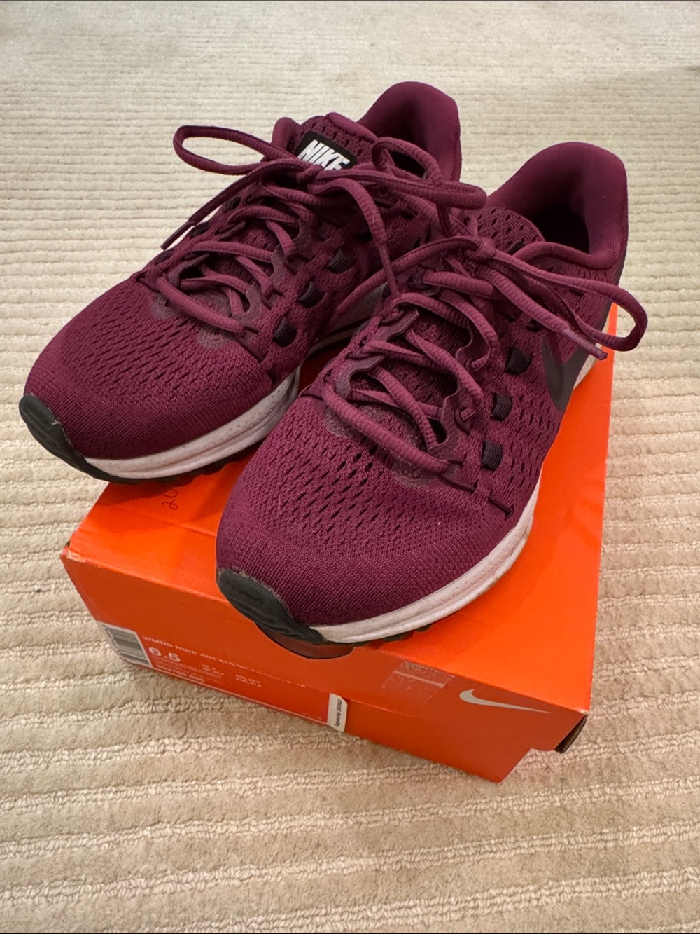 Nike Air Zoom Vomero 12 in berry/port wine with original box
